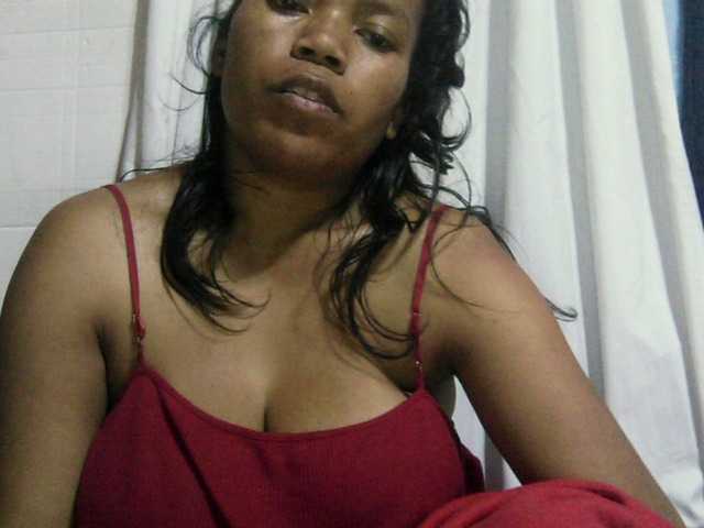 Live sex webcam photo for MIRANDAW #274936915