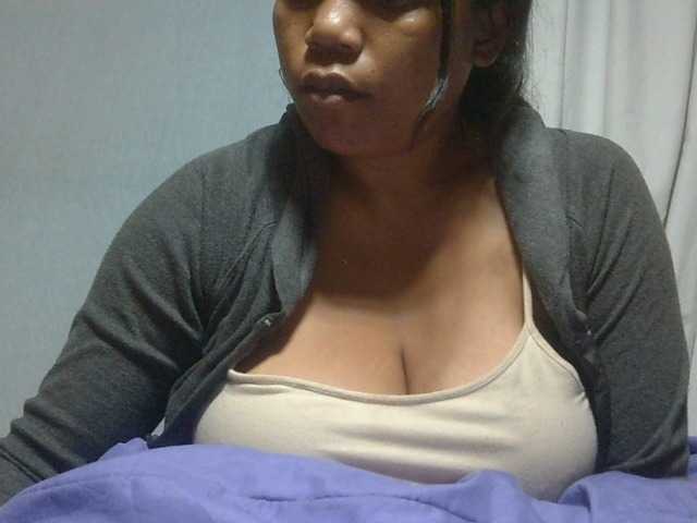 Live sex webcam photo for MIRANDAW #275457257