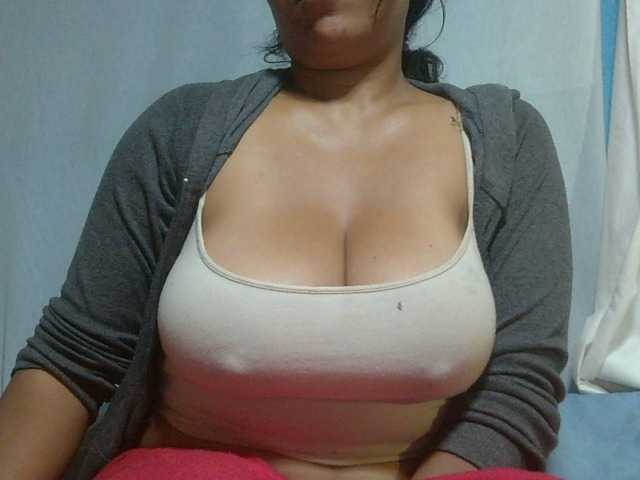 Live sex webcam photo for MIRANDAW #275465684