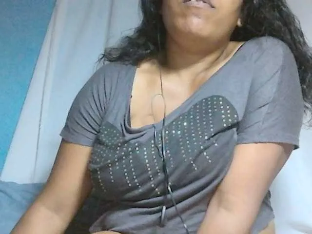 Live sex webcam photo for MIRANDAW #276228111
