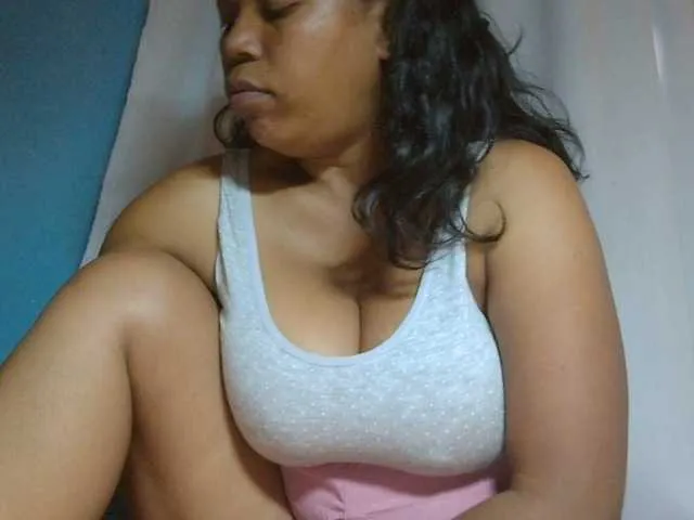Live sex webcam photo for MIRANDAW #276253508