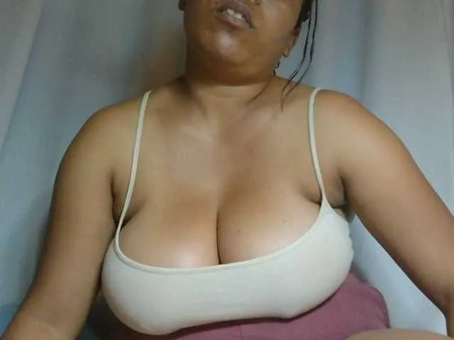 Live sex webcam photo for MIRANDAW #276318820
