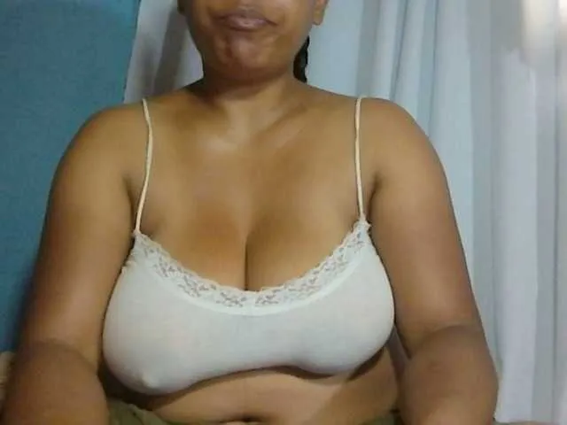 Live sex webcam photo for MIRANDAW #276877219