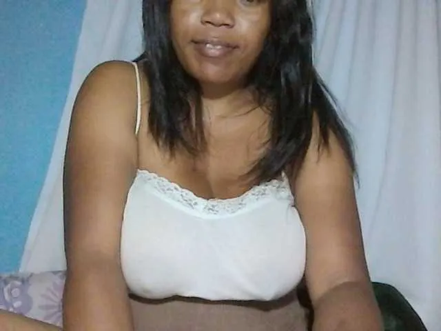 Live sex webcam photo for MIRANDAW #277480049