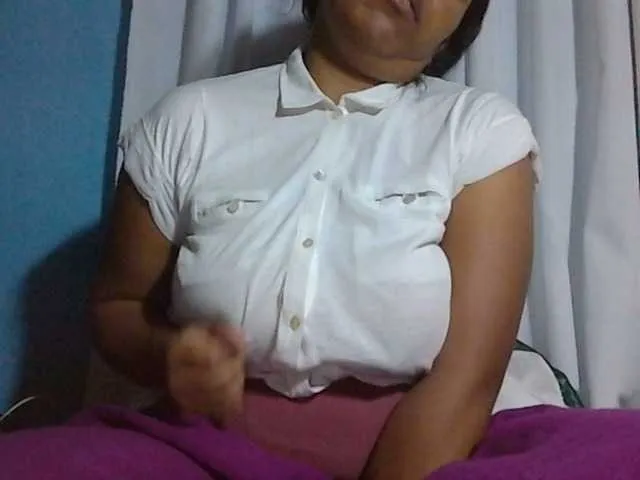 Live sex webcam photo for MIRANDAW #277875705