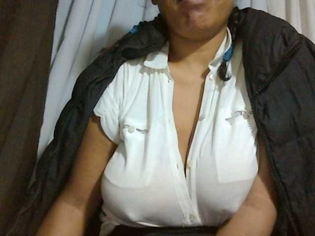 Live sex webcam photo for MIRANDAW #278099188