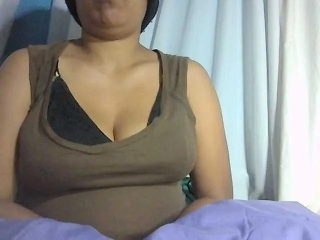 Live sex webcam photo for MIRANDAW #278279332