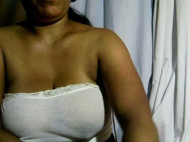 Live sex webcam photo for MIRANDAW #290846669