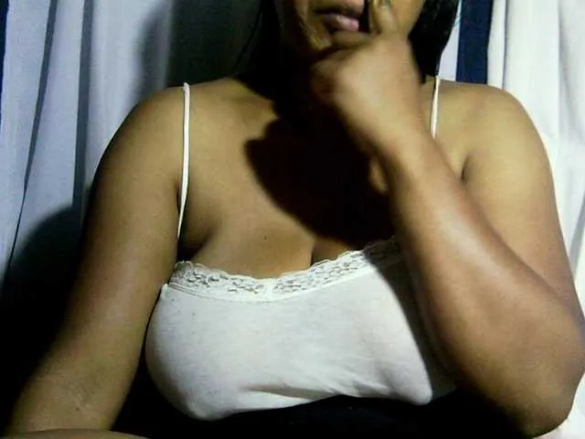 Live sex webcam photo for MIRANDAW #290848199