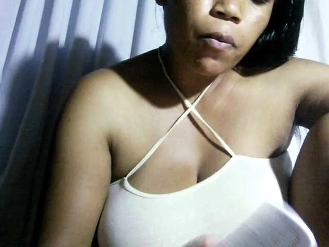 Live sex webcam photo for MIRANDAW #290870247