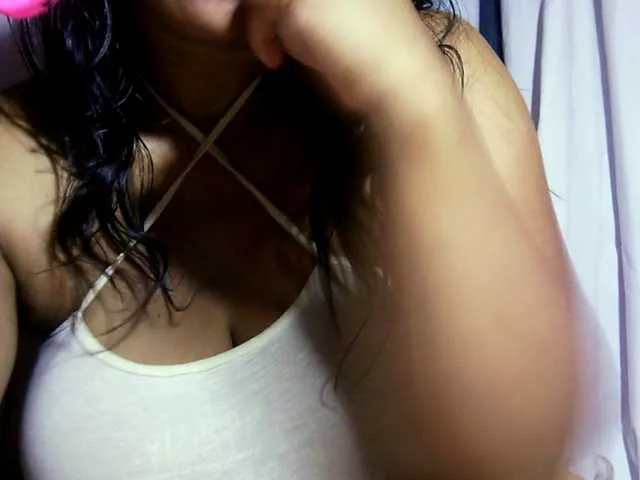Live sex webcam photo for MIRANDAW #290897021