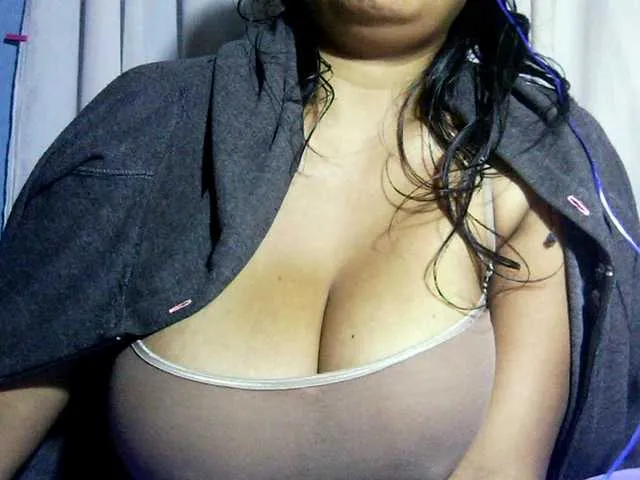 Live sex webcam photo for MIRANDAW #291258575