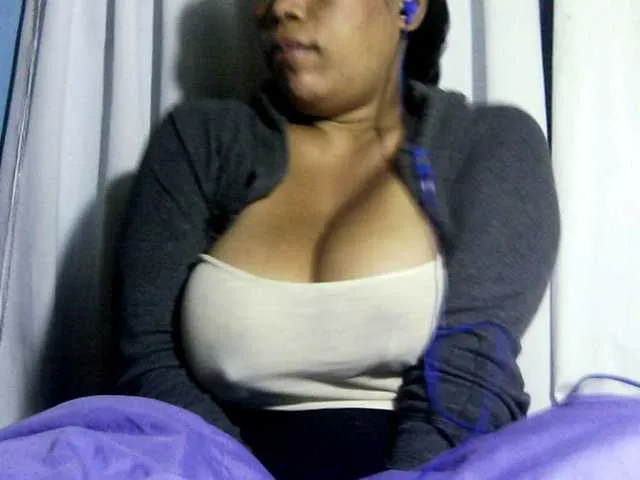 Live sex webcam photo for MIRANDAW #291295984