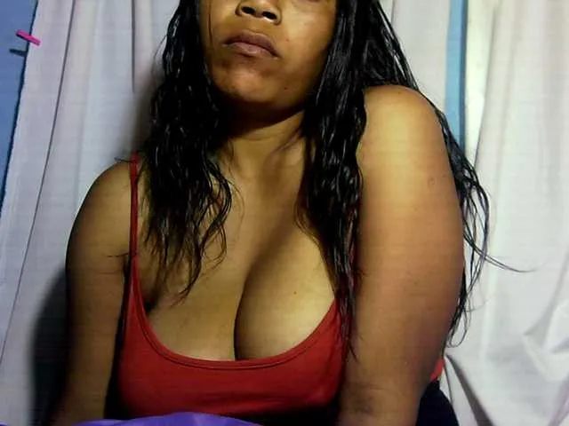 Live sex webcam photo for MIRANDAW #291396983