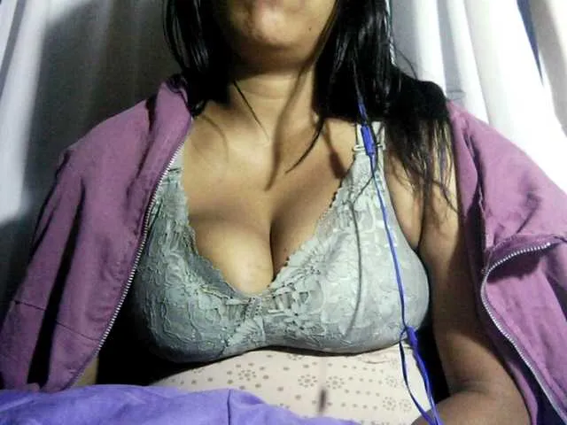 Live sex webcam photo for MIRANDAW #291416220