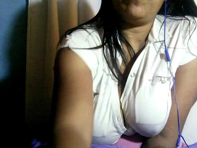 Live sex webcam photo for MIRANDAW #291513270