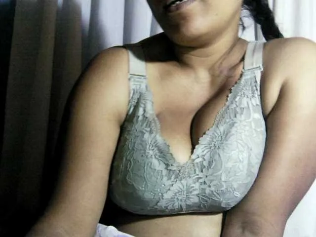 Live sex webcam photo for MIRANDAW #291757005