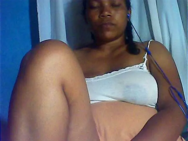 Live sex webcam photo for MIRANDAW #291980096