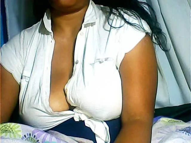 Live sex webcam photo for MIRANDAW #292014457