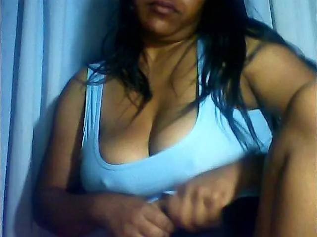 Live sex webcam photo for MIRANDAW #292224510