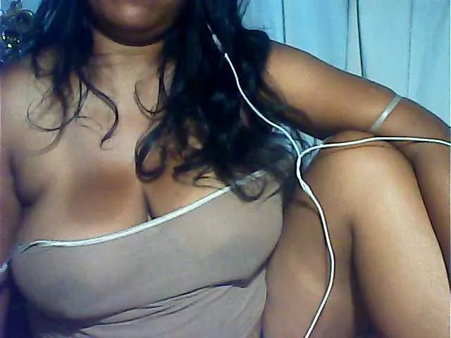 Live sex webcam photo for MIRANDAW #293252965