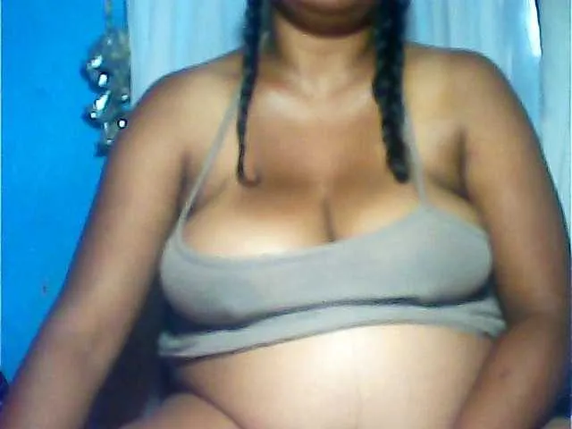 Live sex webcam photo for MIRANDAW #293486298