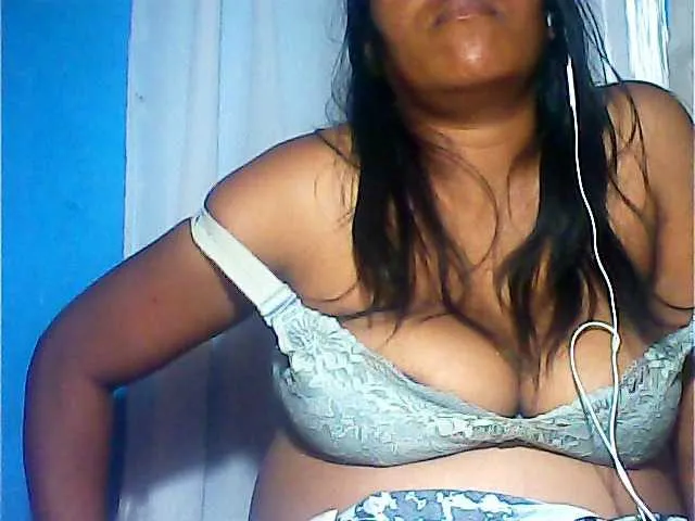 Live sex webcam photo for MIRANDAW #293669229