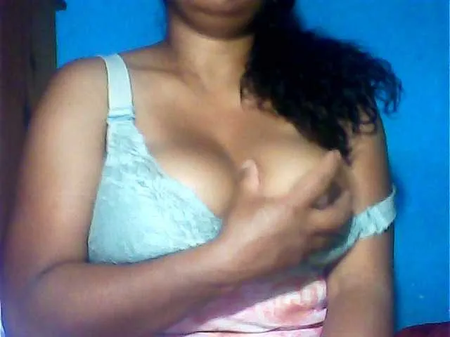 Live sex webcam photo for MIRANDAW #294040646