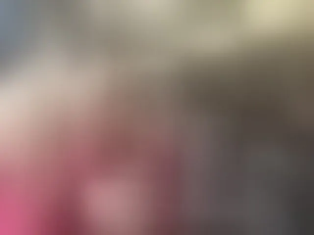 Live sex webcam photo for MOLLY-7 #294263235