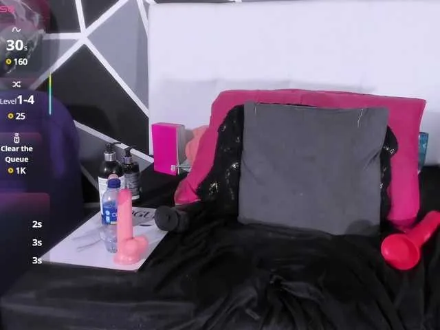 Live sex webcam photo for MONICA-ANDRADE #291359638