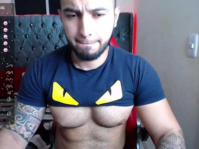 Live sex webcam photo for MRLOGANFUCK1 #276339925