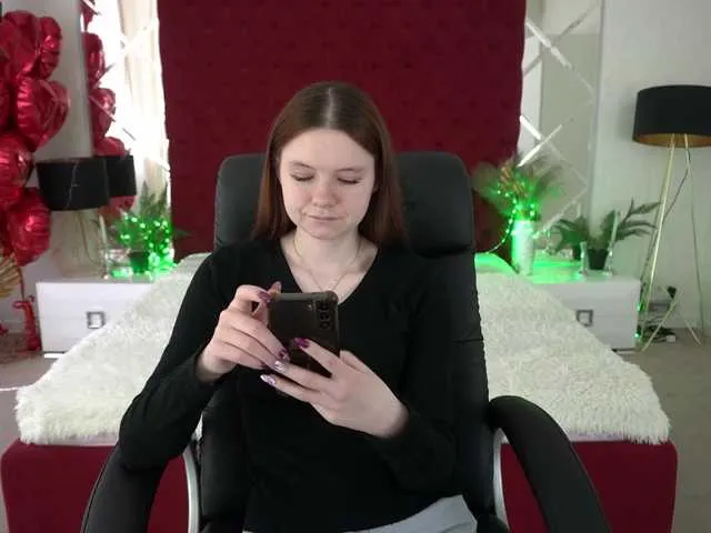 Live sex webcam photo for MaRishKa1 #290737886