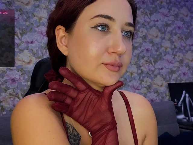 Live sex webcam photo for Maaargo #292210752