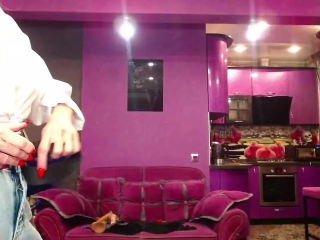 Live sex webcam photo for Maaarrrgggooo #276101798