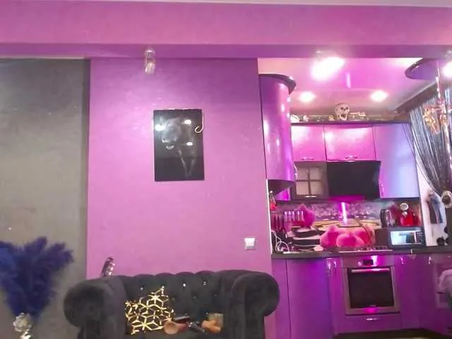 Live sex webcam photo for Maaarrrgggooo #278140560