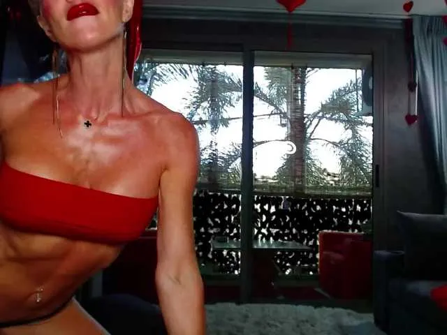 Live sex webcam photo for Maaarrrgggooo #290620024