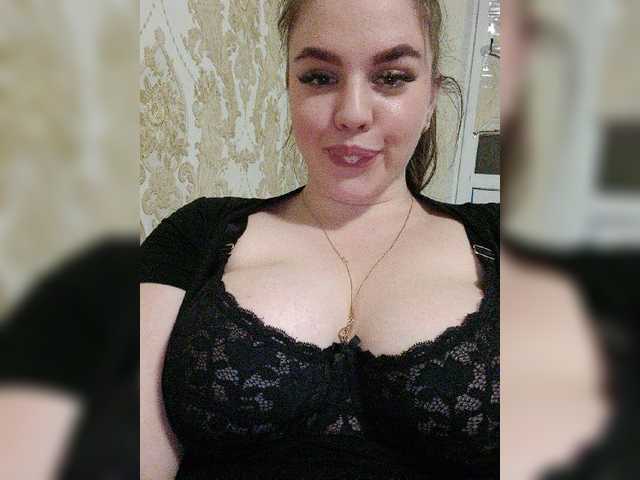 Live sex webcam photo for Maargoooo #277450192