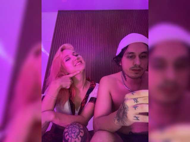 Live sex webcam photo for Maaximilliaan #276075231