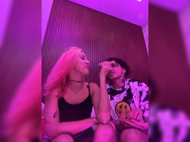 Live sex webcam photo for Maaximilliaan #276133123