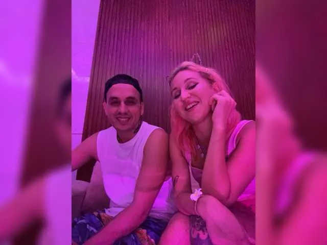 Live sex webcam photo for Maaximilliaan #276187289