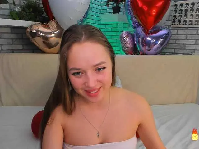 Live sex webcam photo for MaayRicce #272471351