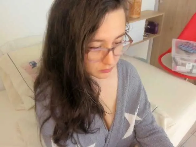 Live sex webcam photo for MabyMoon #290546830