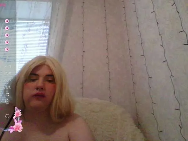 Live sex webcam photo for Macallani #290292004