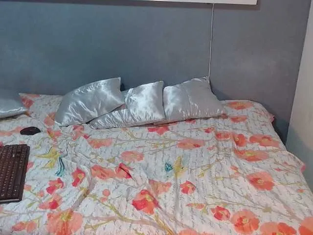 Live sex webcam photo for Mackenzy-love #274014482