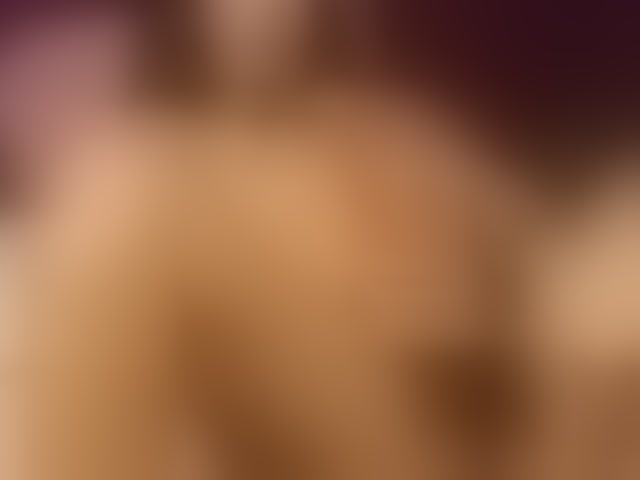 Live sex webcam photo for MadamDiamond #294046446