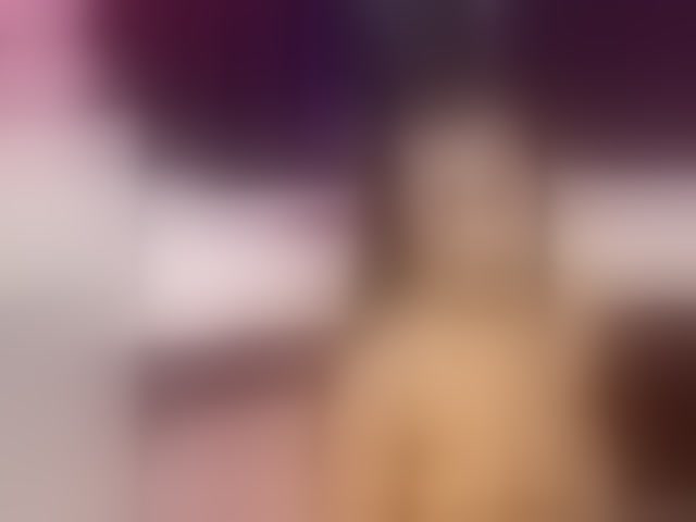 Live sex webcam photo for MadamDiamond #294064370