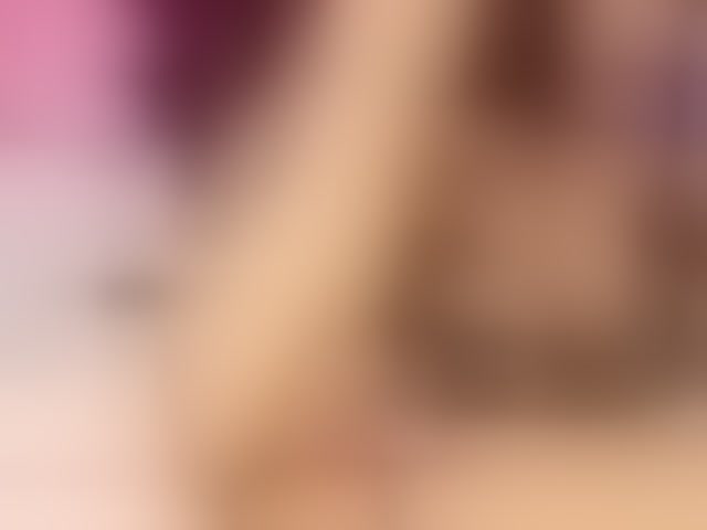 Live sex webcam photo for MadamDiamond #294161659