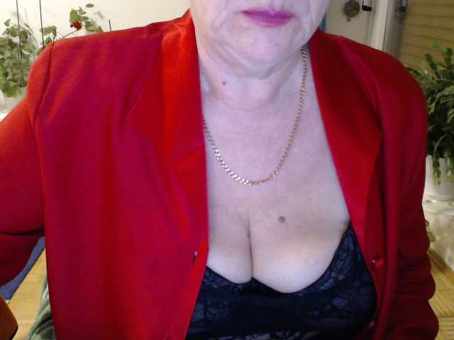 Live sex webcam photo for MadamSG #276860324