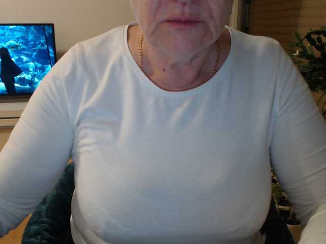 Live sex webcam photo for MadamSG #277030716