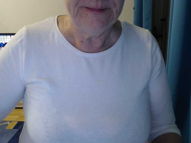 Live sex webcam photo for MadamSG #277100640